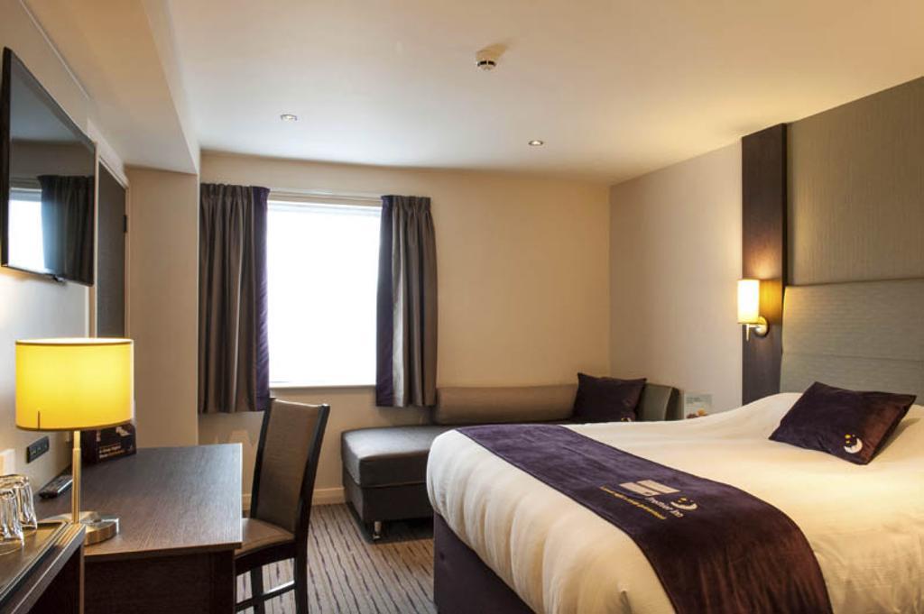 Premier Inn Edinburgh A1 - Newcraighall ภายนอก รูปภาพ