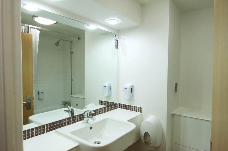 Premier Inn Edinburgh A1 - Newcraighall ภายนอก รูปภาพ