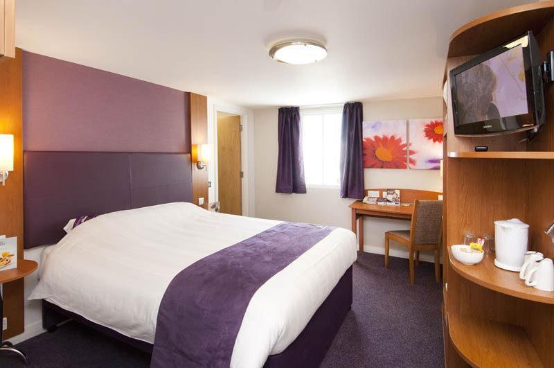 Premier Inn Edinburgh A1 - Newcraighall ภายนอก รูปภาพ